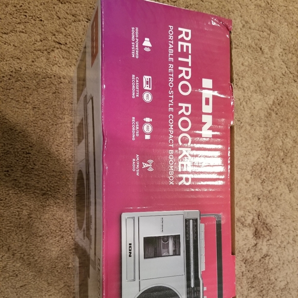 Retro Rocker with Bluetooth - Picture 3 of 3